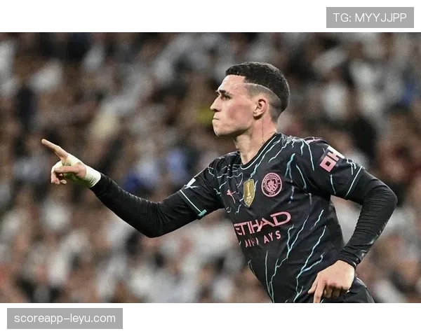 福登中场串联如大师执笔,球队表现持续亮眼 福登中场串联如大师执笔,球队表现持续亮眼