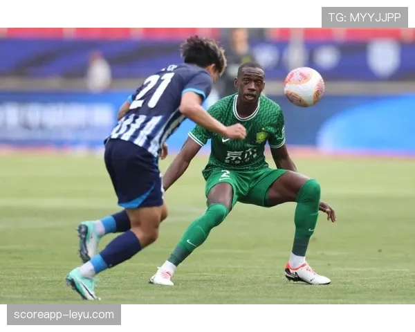 拜仁慕尼黑战术革新引领赛季潮流：深度解析其如何持续掌控比赛节奏