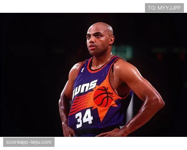 比尔·沃顿篮下高效策应带动球队攻防转换提升